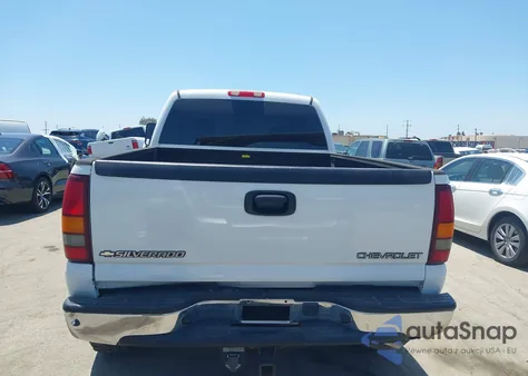 2002 Chevrolet Silverado K2500 Heavy Duty z USA, uszkodzony, nr VIN 1GCHK23122F243726